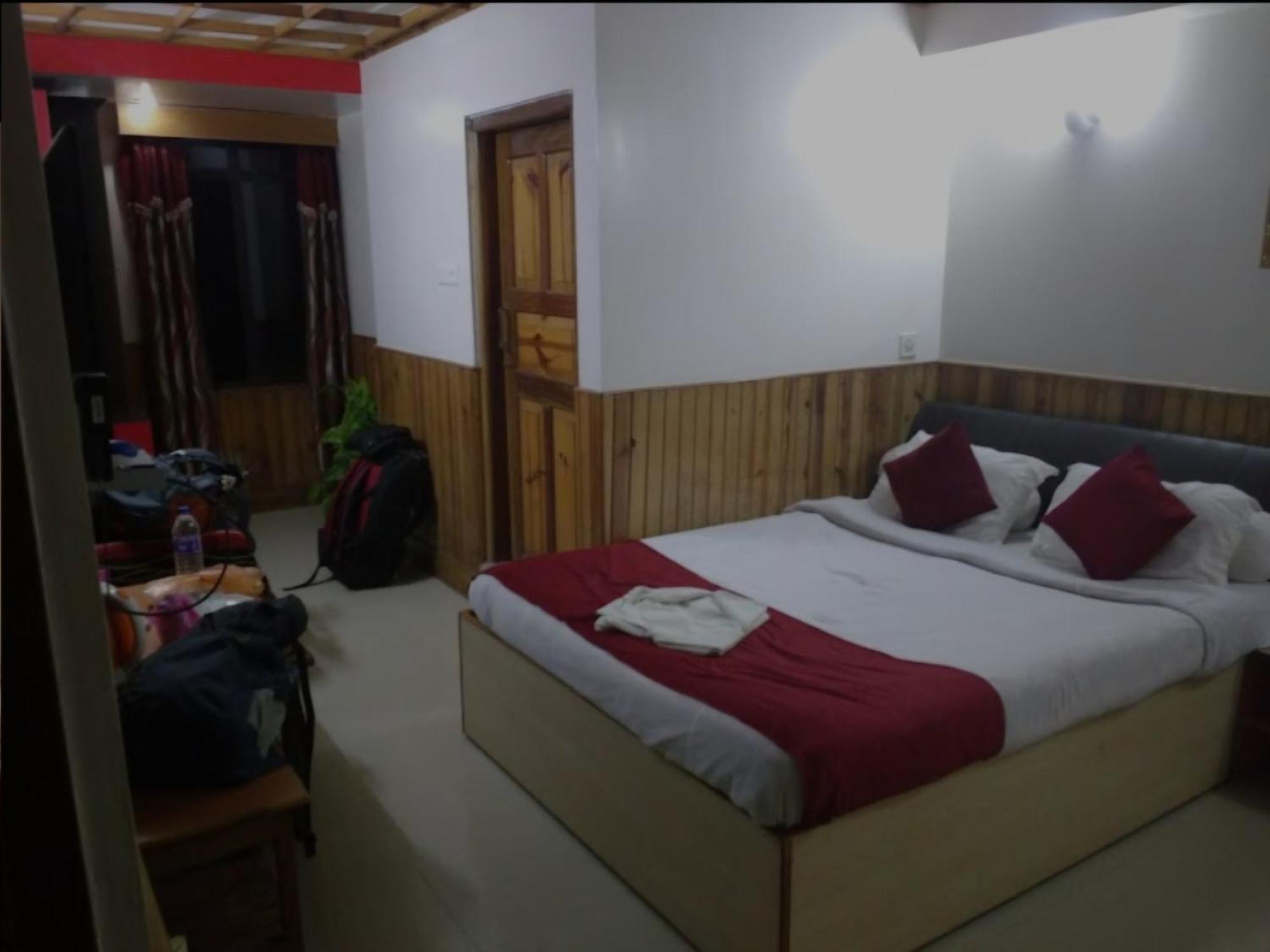 Hotel Knight Inn شيلونغ المظهر الخارجي الصورة